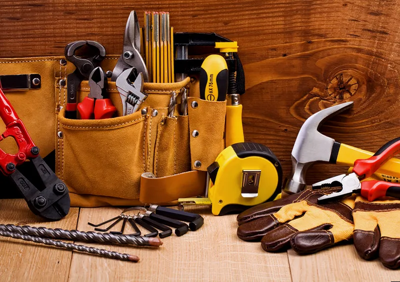 Pequeña reparación de manitas en una vivienda de Balazote