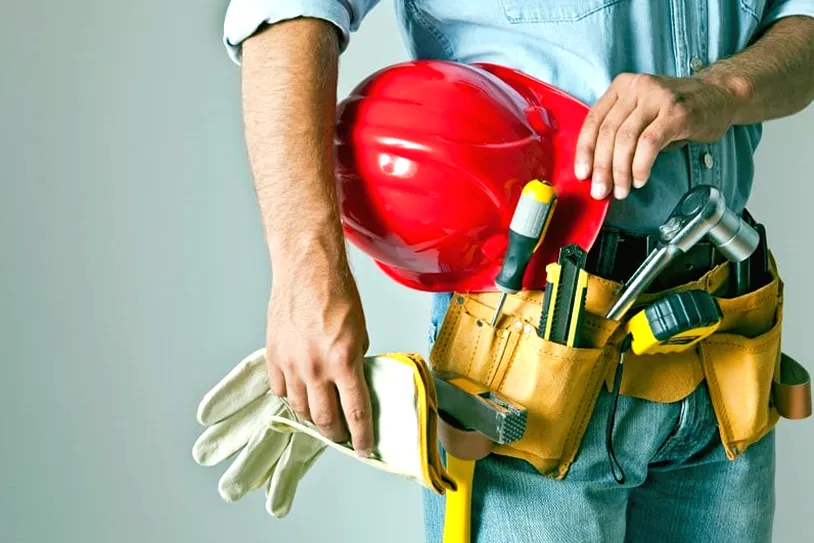 Manitas trabajando en una vivienda de Burlada