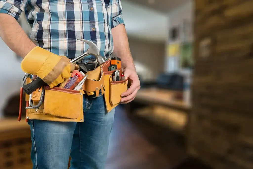 Manitas trabajando en una vivienda de Sant Andreu de Llavaneres